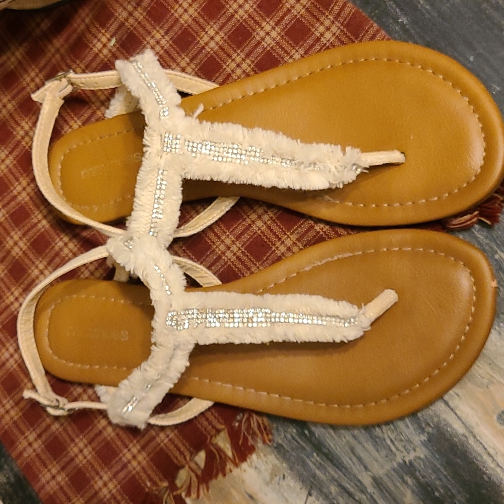 Maurices Sandals
